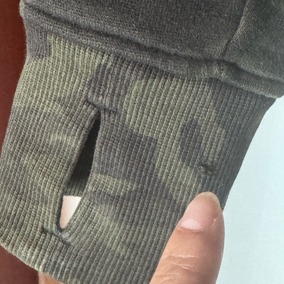 Lululemon Scuba Hoodie Light Cotton Fleece Incognito Camo Multi Gator Green 12 - Picture 16 of 16